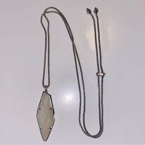 Kendra Scott long pendant necklace